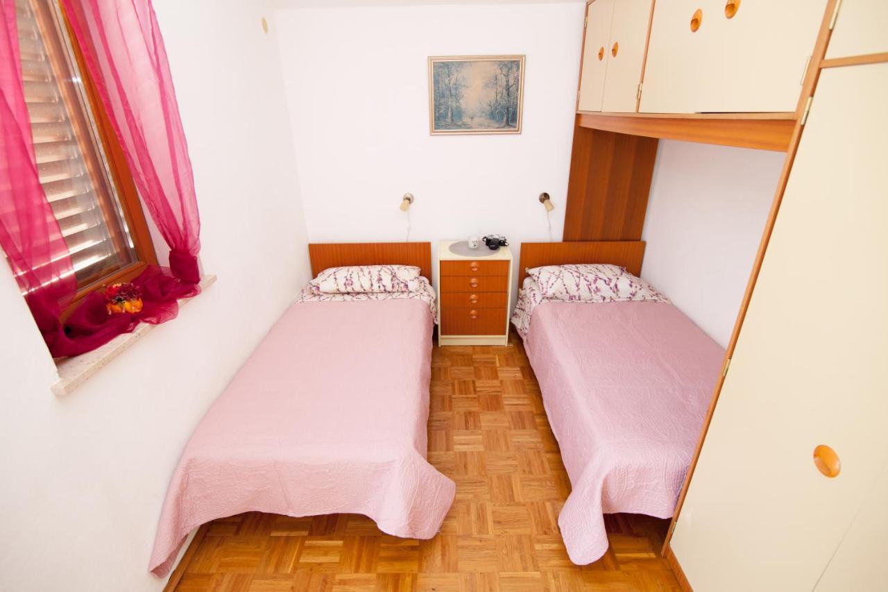 Apartman Kristina Apartment Banjole Bagian luar foto