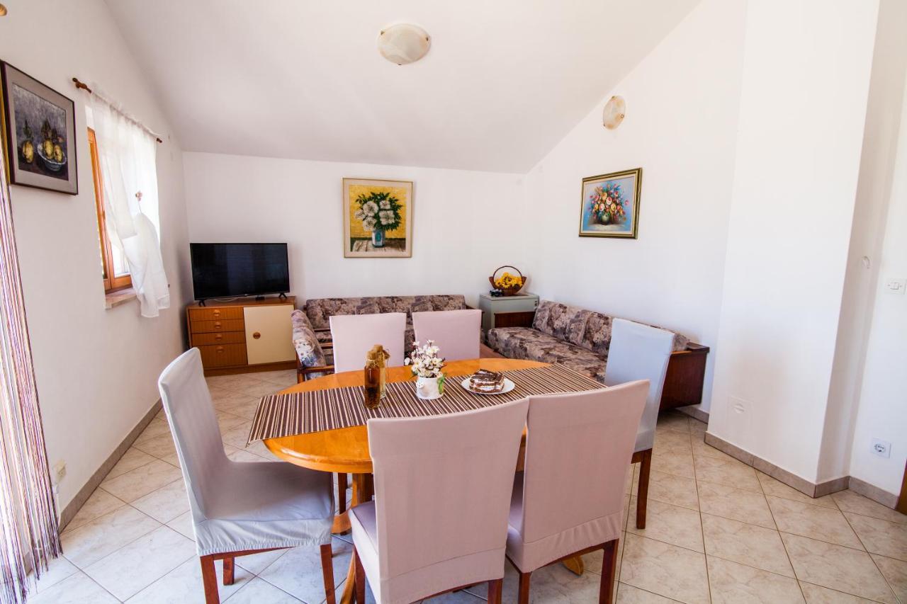Apartman Kristina Apartment Banjole Bagian luar foto