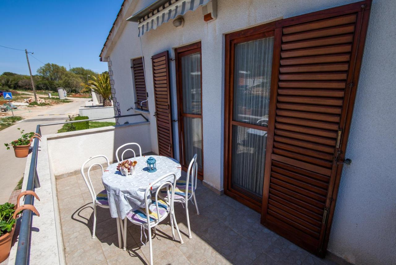 Apartman Kristina Apartment Banjole Bagian luar foto