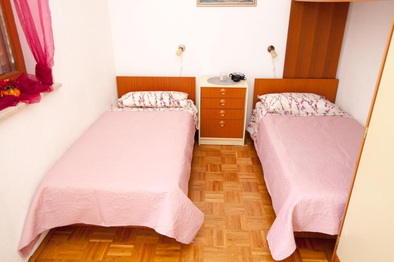 Apartman Kristina Apartment Banjole Bagian luar foto