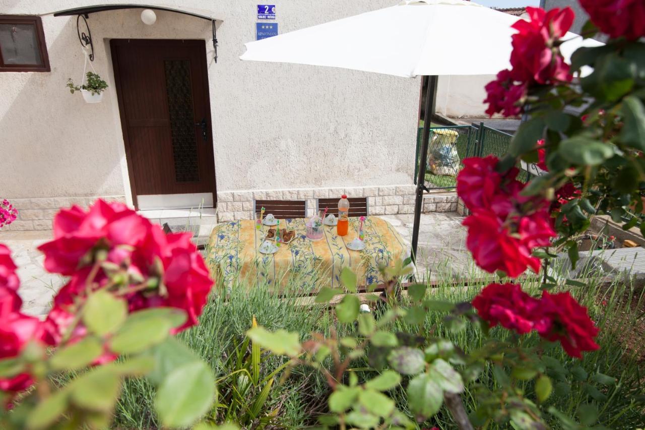 Apartman Kristina Apartment Banjole Bagian luar foto